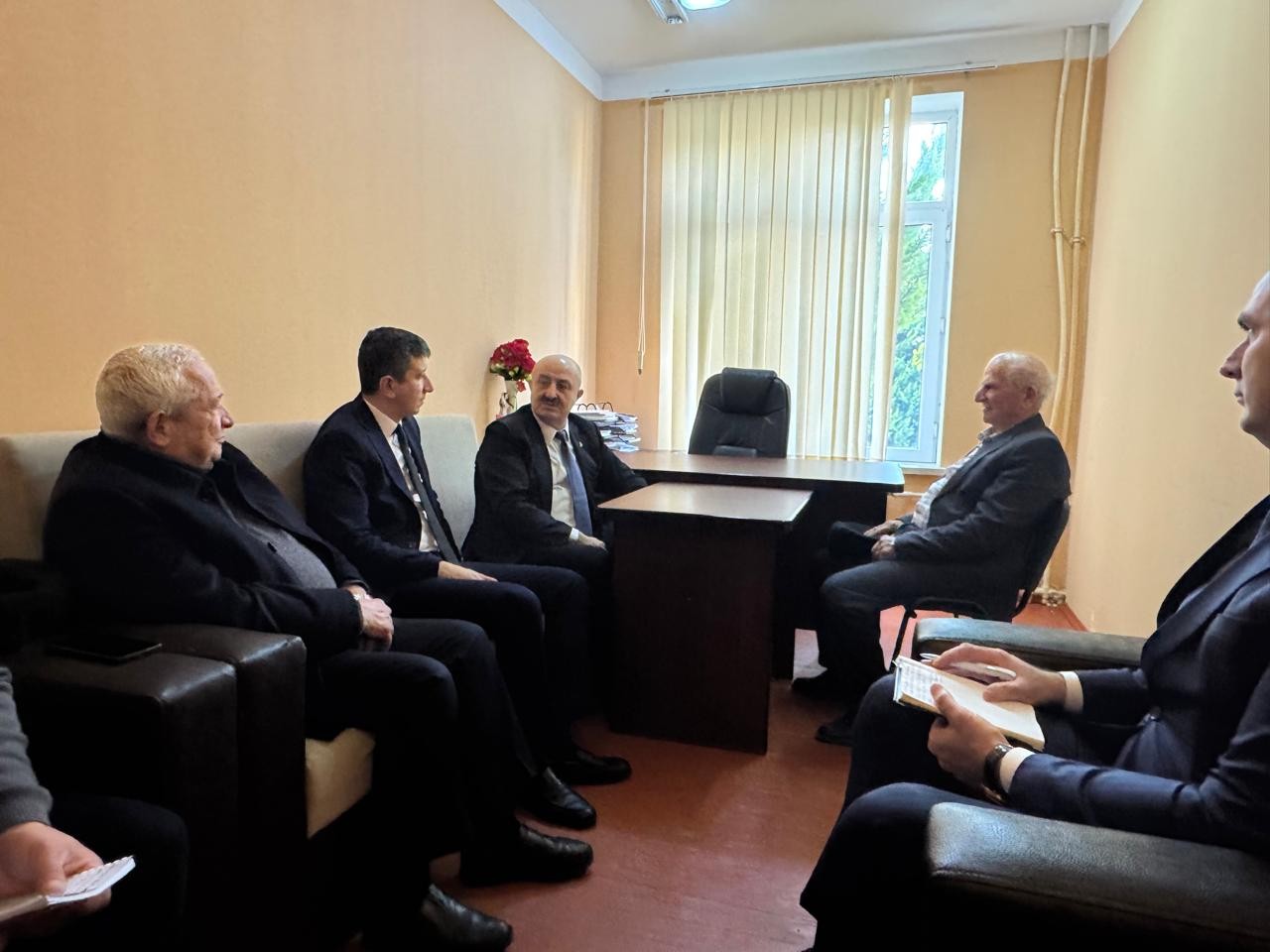 Asif Əsgərov şəhid ailəsini ziyarət edib və vətəndaş qəbulu keçirib - FOTOLAR